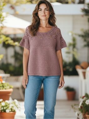 #3032 ‼️NEW‼️ Hand Crochet Women's Mauve Sweater Top